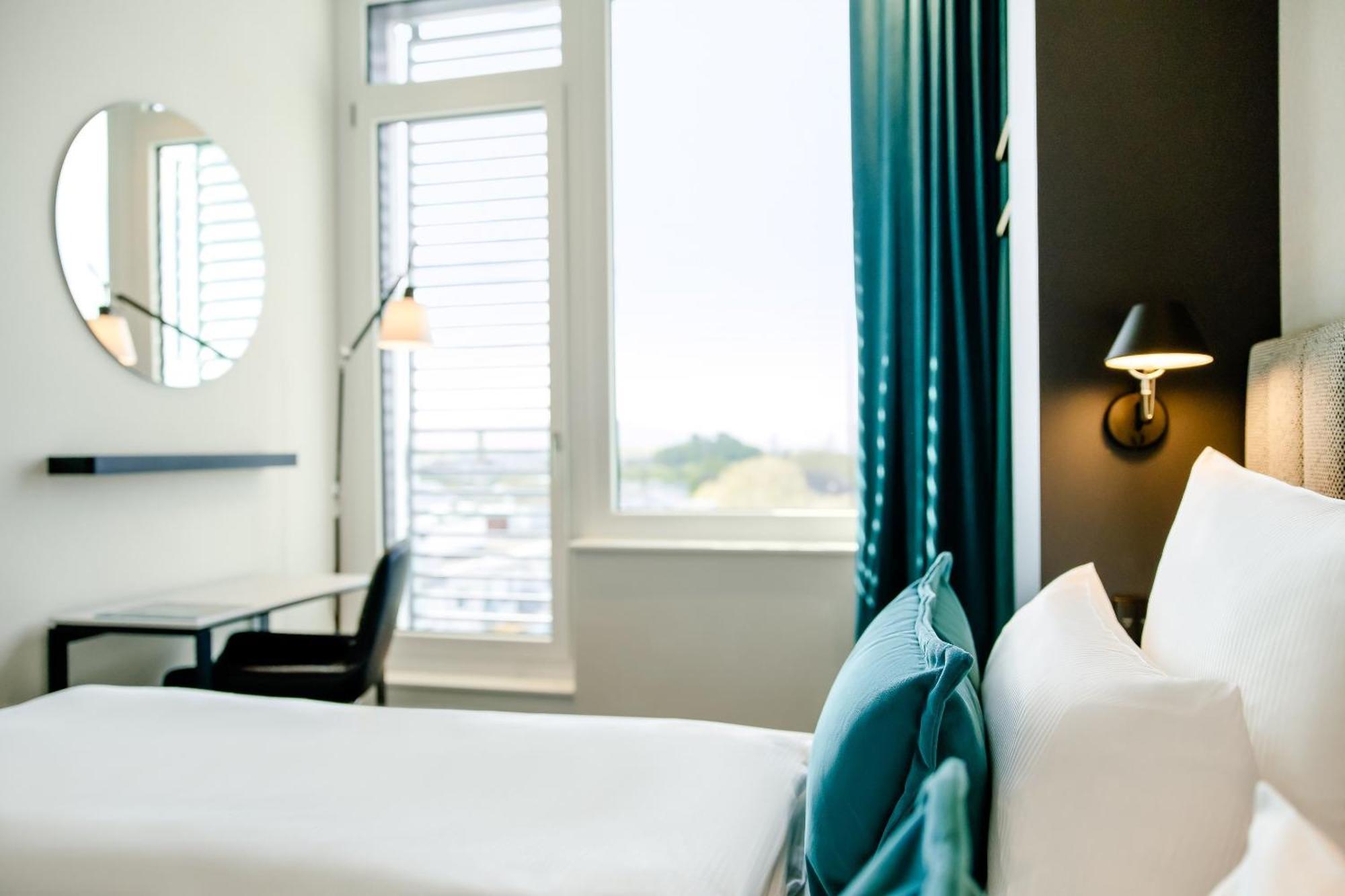 Motel One Карлсруе Екстер'єр фото