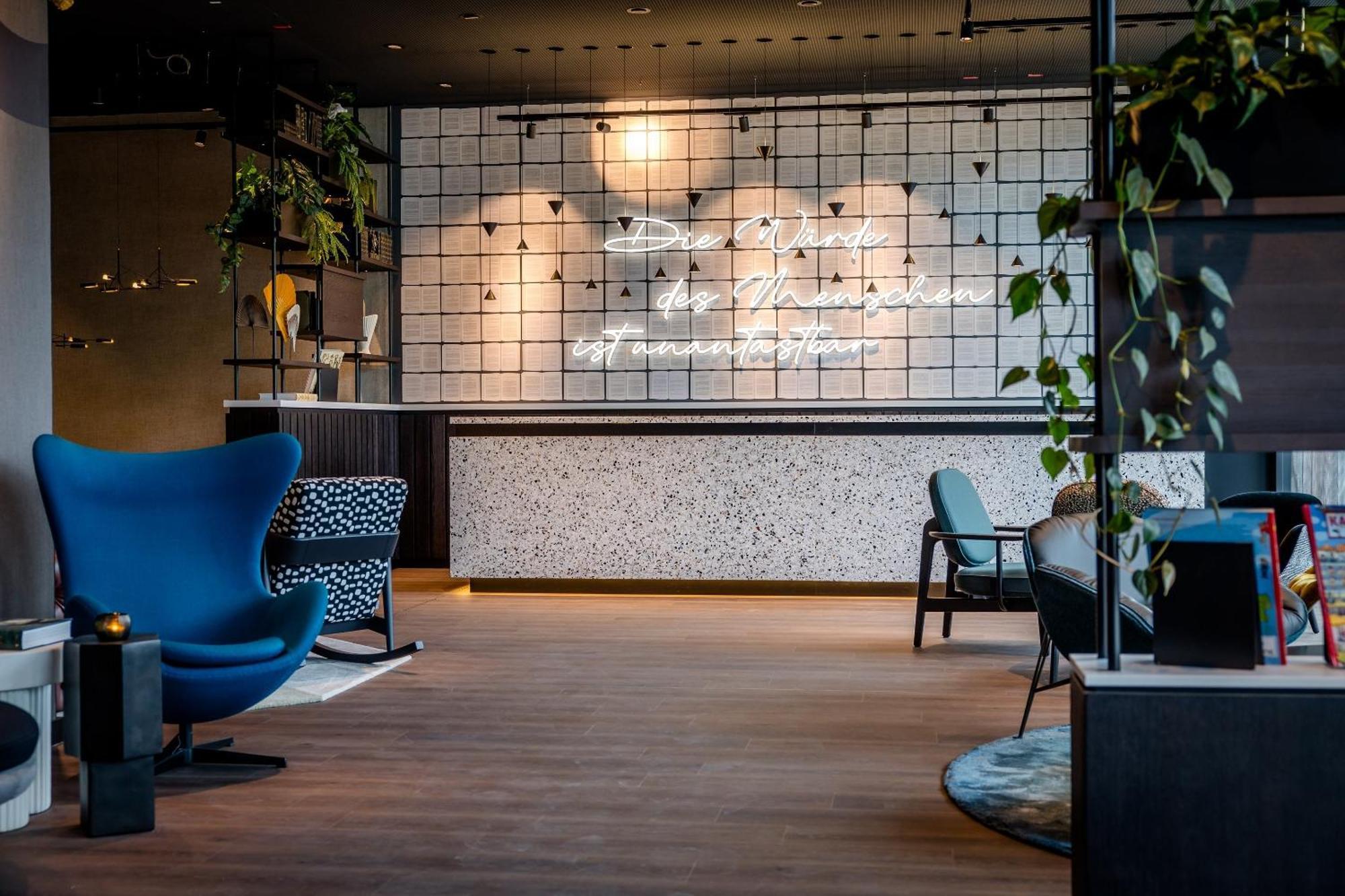 Motel One Карлсруе Екстер'єр фото